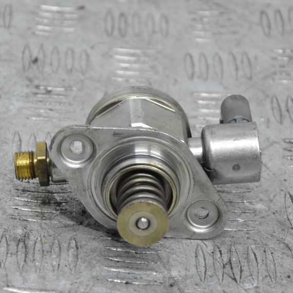 ПНВТ 1.8 / 2.0 Volkswagen Golf Jetta Passat 2004-2018 Паливний насос високого тиску Фольксваген 06H127025M