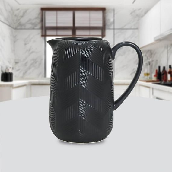 Кувшин керамический Maestro MR-20003-55 Geometry Black 1 л для воды, молока, напитков | Зображення 1