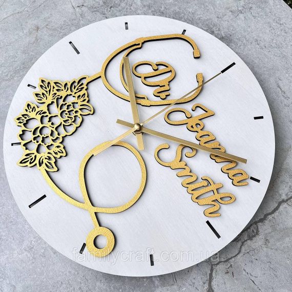 Іменний настінний годинник для лікаря з дерева Подарунок медику або медсестрі | Зображення 5