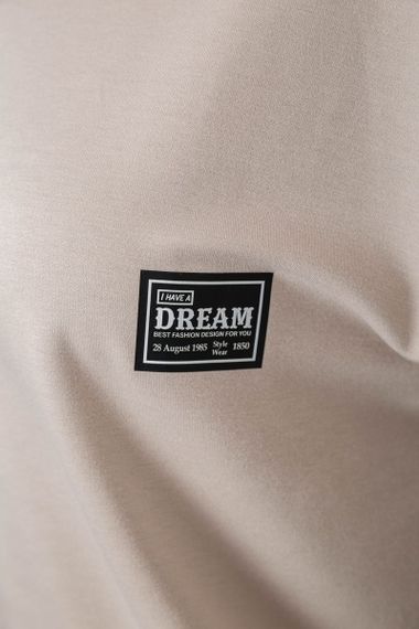 Женский летний костюм оверсайз шорты и футболка цвет бежевый размер S/M 241R5004 | Зображення 5