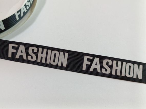 Тасьма репсова лампасна стрічка 2.5 см FASHION чорна з білими літерами | Зображення 1