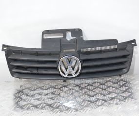 Решітка радіатора VW Volkswagen Polo IV 9N чорна 2001-2009 Фольксваген Поло 6Q0853651C