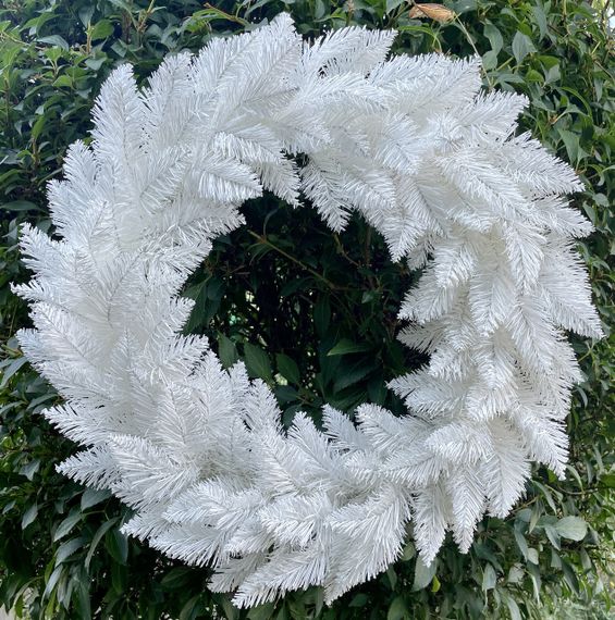 Вінок новорічний різдвяний Elegant зі штучної хвої d-60 см білий | Зображення 1