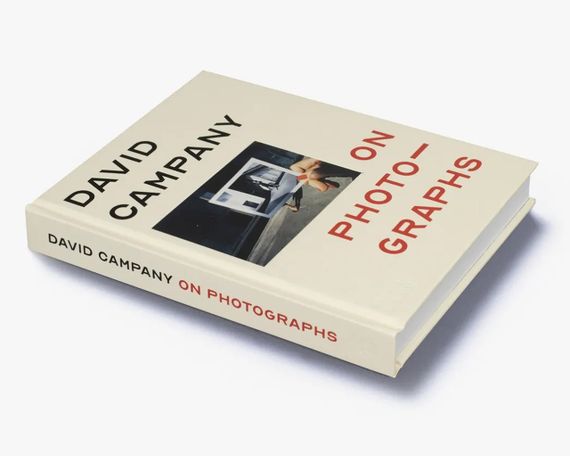 Фотоискусство книга по фотографии Дэвид Кампани David Campany "On Photographs" подарочные книги для фотографов | Зображення 5