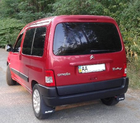 Бризковики з поглибленням (2 шт) для Citroen Berlingo 1996-2008 рр | Зображення 1