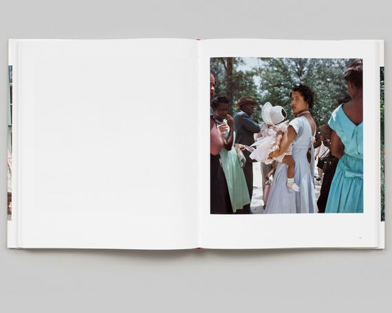 Книга для фотографів про мистецтво фотографії Gordon Parks: Segregation Story альбоми відомих фотографів | Зображення 3