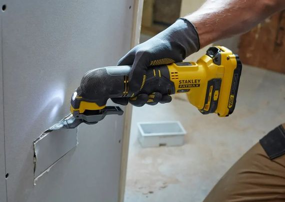 Багатофункціональний інструмент акумуляторний Stanley Fatmax без АКБ та ЗП SFMCE500B | Зображення 2