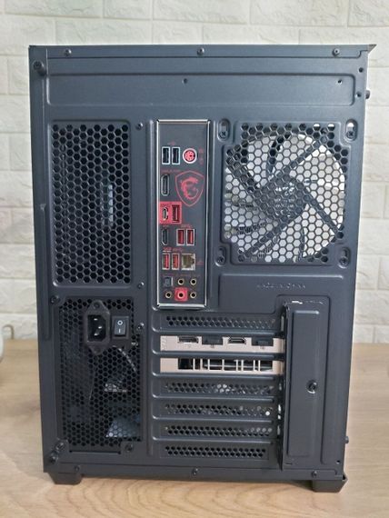 Ігровий ПК AeroCool Dryft Tower / Intel Core i5-8400 (6 ядер по 2.8 - 4.0 GHz) / 16 GB DDR4 / 500 GB SSD M.2 + 500 GB HDD / nVidia GeForce GTX 1660 Super, 6 GB GDDR6, 192-bit / 600W / Windows 11 Pro б/в | Зображення 5