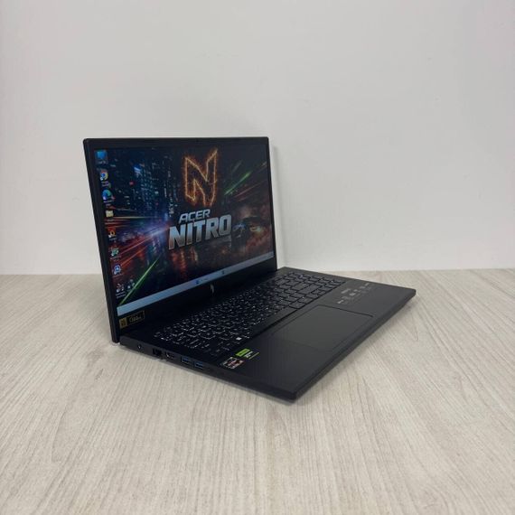 Игровой ноутбук Acer Nitro V15 ANV15-41 / 15.6" (1920x1080) IPS / AMD Ryzen 5 7535HS (6 (12) ядер по 3.3 - 4.55 GHz) / 16 GB DDR5 / 512 GB SSD / nVidia GeForce RTX 4060, 8 GB GDDR6, 128-bit / WebCam б/у | Зображення 4