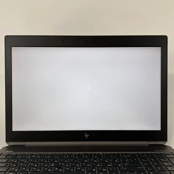 Мобільна робоча станція Б-клас HP zBook 15 G6 / 15.6" (1920x1080) IPS / Intel Core i7-9850H (6 (12) ядер по 2.6 - 4.6 GHz) / 32 GB DDR4 / 128 GB SSD + 500 GB HDD / nVidia Quadro T1000, 4 GB GDDR5, 128-bit / Fingerprint / WebCam / HDMI б/в + Подарунок | Зображення 2