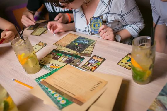 Настільна гра Квест у коробці: 7 днів (російською) | Зображення 4