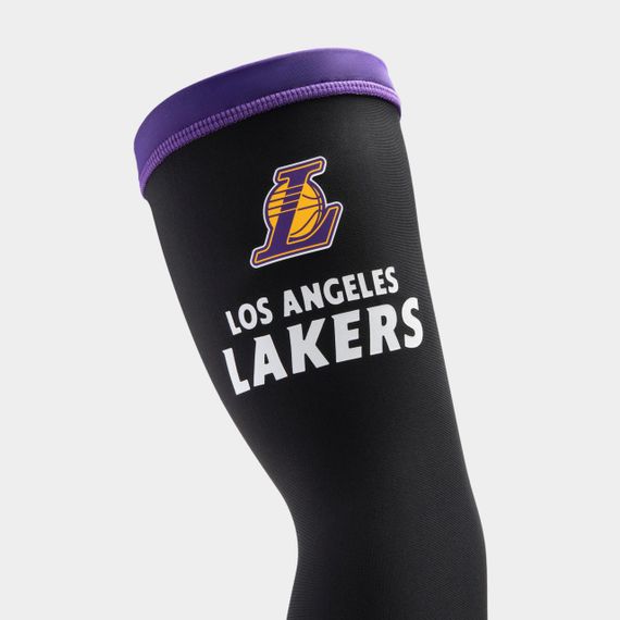 Рукав баскетбольний E500 для дорослих NBA Los Angeles Lakers чорний | Зображення 1