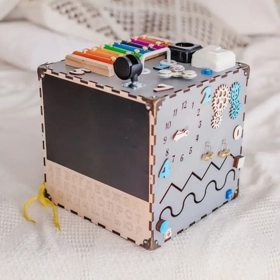 Розвиваюча іграшка Бізікуб Temple Group TG200090 30х30х30 см Сірий | Зображення 5