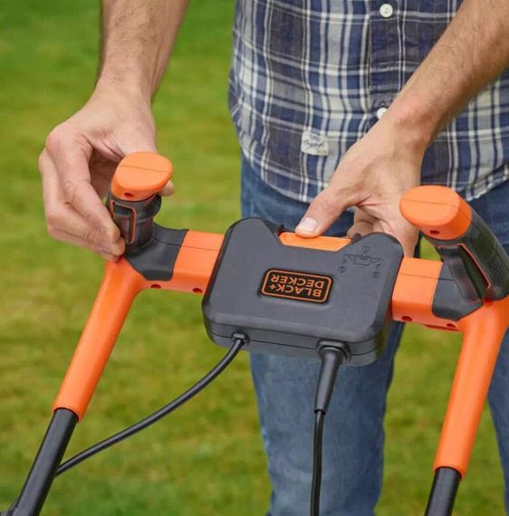 Газонокосарка електрична Black&Decker BEMW461BH | Зображення 3