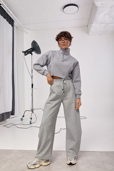 Короткий світшот із декоративними швами та блискавкою на горловині - сірий цвет, M (є розміри) | Зображення 2