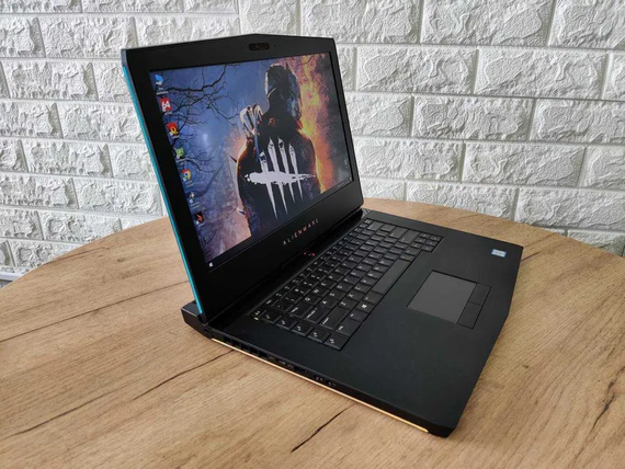 Ноутбук Dell Alienware 15 R3 15.6 FHD/IPS/i7 7700HQ/16Gb/SSD128+HDD1Tb/GTX1070-8Gb | Зображення 1