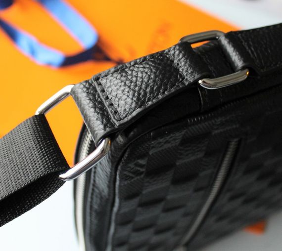 Мужская кожаная сумка мессенджер Louis Vuitton black | Зображення 6