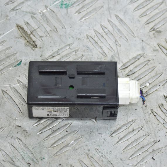 Блок керування центральним замком Mazda 5 2005-2010 Модуль центрального замка Мазда 5 CC65675DZB X1T41473M1