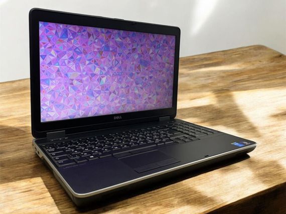Ноутбук Б-класс Dell Latitude E6540 / 14" (1366x768) TN / Intel Core i5-4210M (2 (4) ядра по 2.6 - 3.2 GHz) / 8 GB DDR3 / 256 GB SSD / Intel HD Graphic 4600 / WebCam б/у | Зображення 3
