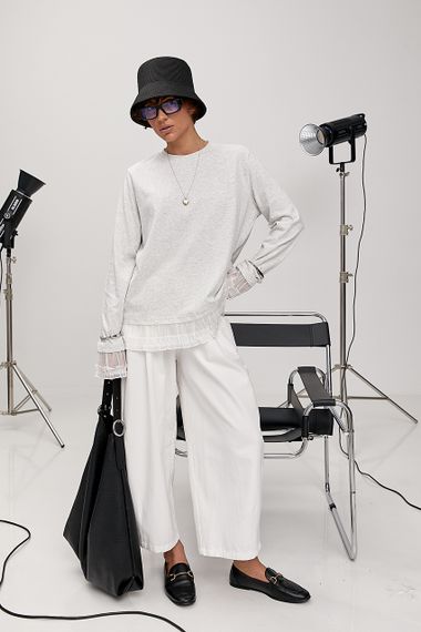 Вільний лонгслів з рюшами - світло-сірий цвет, ONE SIZE (є розміри) | Зображення 2