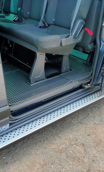 Бокові пороги Allmond Grey (2 шт., алюм.) Коротка база для Ford Custom 2013-2024 рр | Зображення 1