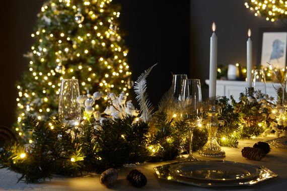 Smart LED Гирлянда Twinkly Cluster AWW 400 Gen II, IP44, длина 6м, кабель черный (TWC400GOP-BEU) | Зображення 1