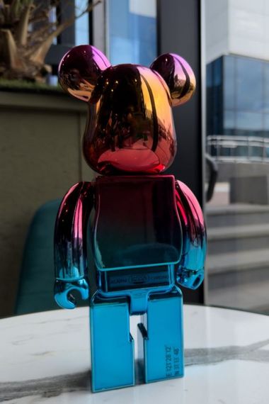 Bearbrick G-Shook дизайнерська статуетка ведмідь Беарбрік 28 см mb026, рожево-блакитний | Зображення 4