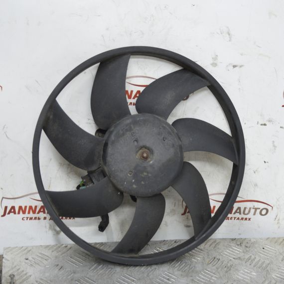 Вентилятор радіатора Peugeot 207 2006-2013 Крильчатка вентилятора радіатора Пежо 207 A07101006F