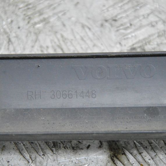 Накладка передніх правих дверей низ Volvo V50 S40 2003-2012 Молдинг передніх правих дверей Вольво В50 30661448 | Зображення 5