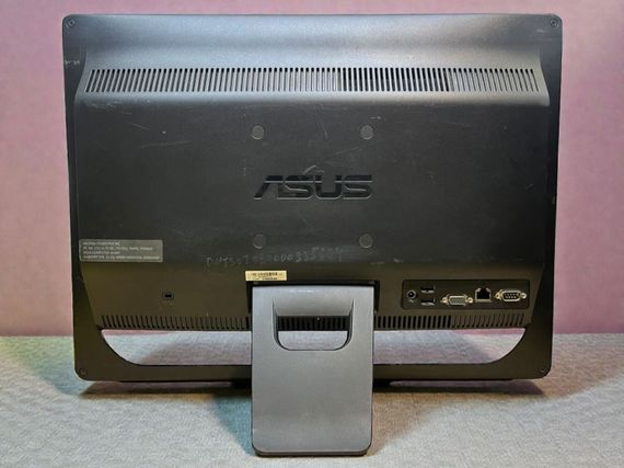 Моноблок Asus ET2013IUKI / 20" (1600x900) TN / Intel Core i5-3550S (4 ядра по 3.0 - 3.7 GHz) / 4 GB DDR3 / 500 GB HDD / Intel HD Graphics 2000 / WebCam б/у | Зображення 3