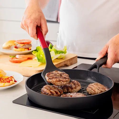 Лопатка з прорізами KitchenAid Classic KHA002OHEREG 34 см червона | Зображення 5