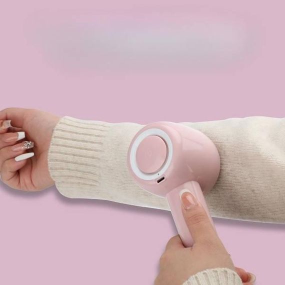 Аккумуляторная машинка для удаления катышков VGR V-813 Розовая