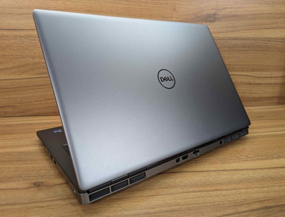Мобільна робоча станція Б-клас Dell Precision 7760 / 17.3" (3840x2160) IPS / Intel Xeon W-11855M (6 (12) ядер по 3.2 - 4.9 GHz) / 64 GB DDR4 / 1000 GB SSD / nVidia RTX A4000, 8 GB GDDR6, 256-bit / WebCam / Windows 11 б/в + Подарунок Бездротова миша | Зображення 7
