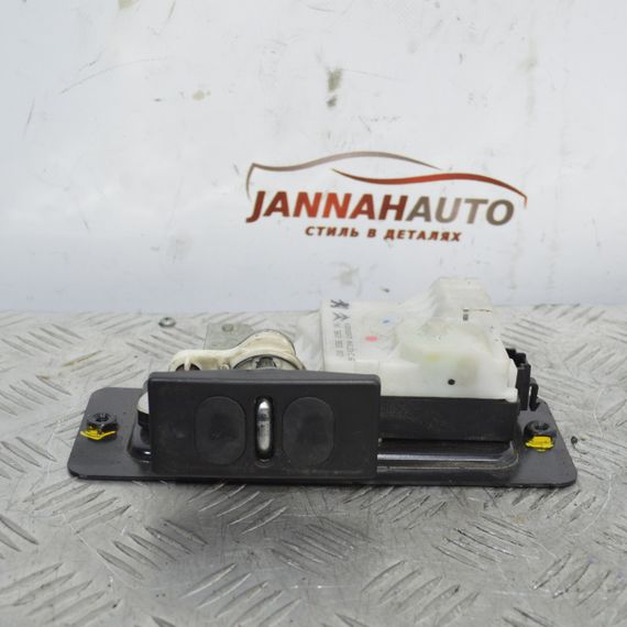 Ригель кришки багажника Peugeot 607 рестайлінг фіксатор скоба Пежо 607 рестайл активатор замка 9656395580 | Зображення 2