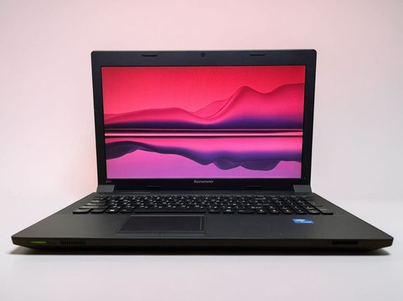 Ноутбук Lenovo B590 / 15.6" (1366x768) TN / Intel Celeron 1000M (2 ядра по 1.8 GHz) / 8 GB DDR3 / 120 GB SSD / Intel HD Graphics / WebCam б/у | Зображення 1