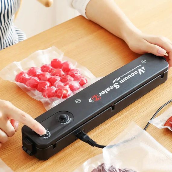 Вакууматор Vacuum Sealer вакуумный упаковщик для еды, бытовой вакууматор черный | Зображення 3