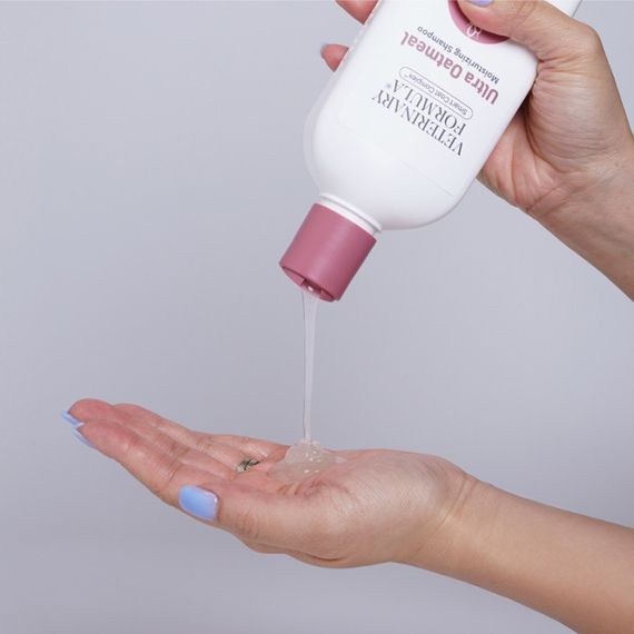 Зволожуючий шампунь для собак та котів Veterinary Formula Ultra Oatmeal Moisturizing Shampoo, 503 мл | Зображення 3