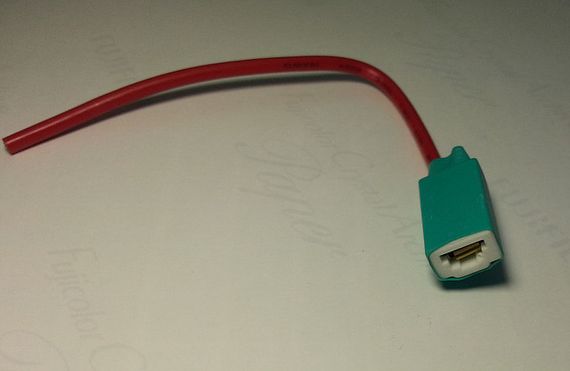 Роз'єм (сокет) "мама" універсальний з дротами  для ламп H1/H3 SOCKETS
