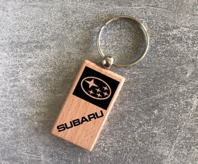 Дерев'яний брелок з логотипом Subaru  (15010102018)
