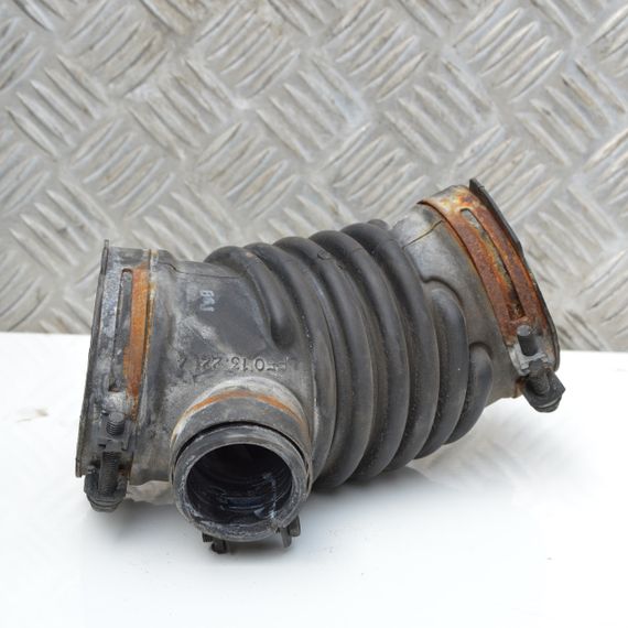 Патрубок повітряного фільтра Mazda 3 BK 2003-2009 Трубка інтеркуллера Мазда 3 LF50132214 | Зображення 2