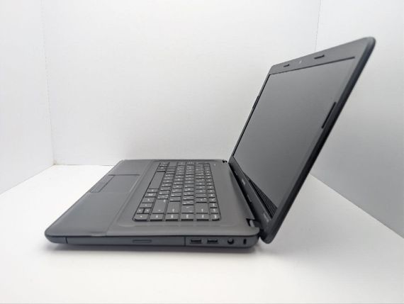 Ноутбук HP Compaq CQ58 / 15.6" (1366x768) TN / AMD E1-1500 (2 ядра по 1.4 GHz) / 6 GB DDR3 / 750 GB HDD / AMD Radeon HD 7310 Graphics / WebCam / DVD-ROM  б/у | Зображення 4