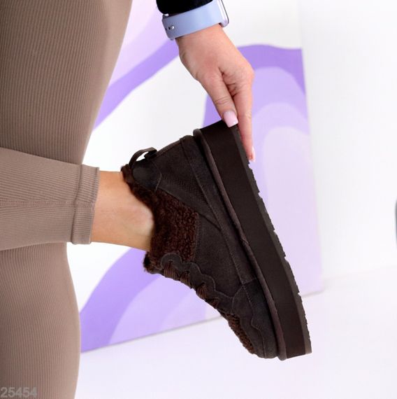 Теплые спортивные замшевые угги тедди на шнуровке цвет Шоколад | Зображення 4