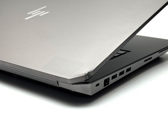 Мобильная рабочая станция Б-класс HP ZBook 17 G5 / 17.3" (1920x1080) IPS / Intel Core i7-8850H (6 (12) ядер по 2.6 - 4.3 GHz) / 16 GB DDR4 / 512 GB SSD / nVidia Quadro P4200, 8 GB GDDR5, 256-bit / WebCam / Win 11 б/у | Зображення 5