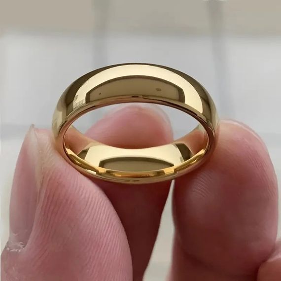 Классическое обручальное кольцо титановая сталь Liresmina Jewelry 4мм 18К золотистое размер 19 | Зображення 1