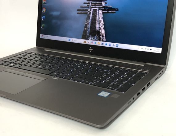 Мобільна робоча станція HP Zbook 15u G6 / 15.6" (1920x1080) IPS / Intel Core i7-8565U (4 (8) ядра по 1.8 - 4.6 GHz) / 16 GB DDR4 / 256 GB SSD / AMD Radeon Pro WX 3200, 4 GB GDDR5, 128-bit / WebCam / Win 11 Pro б/в + Подарунок Флеш-накопичувач  64GB | Зображення 8
