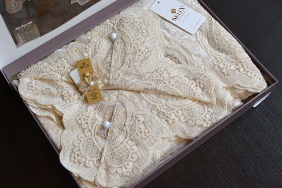 Велюрова скатертина Selin Meltem 160х300 Бежевий | Зображення 2