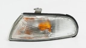 Указатель Поворота Правый Mazda 626 Ge 92-97 Белый Tyc 8Bgf51070