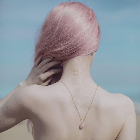 Набір Bijoux Indiscrets HOROSCOPE - Taurus (Телець) вібратор на палець, гель для клітора, підвіска Sex Aura | Зображення 1