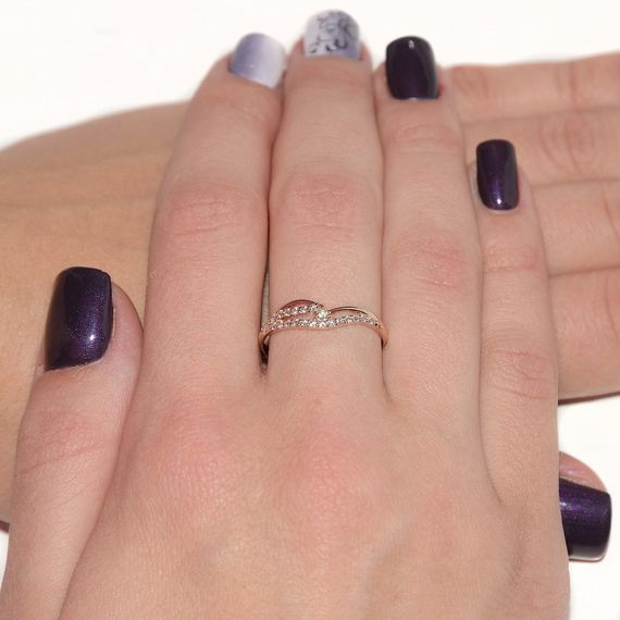 Женское кольцо из красного золота с финитами 20 | Зображення 2