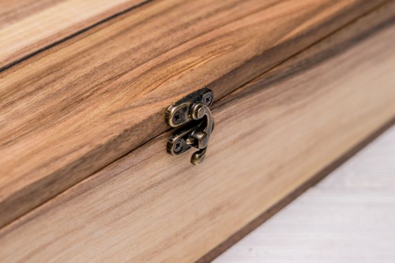 Коробочка для часов с деревянной крышкой на 12 ячеек | Зображення 3